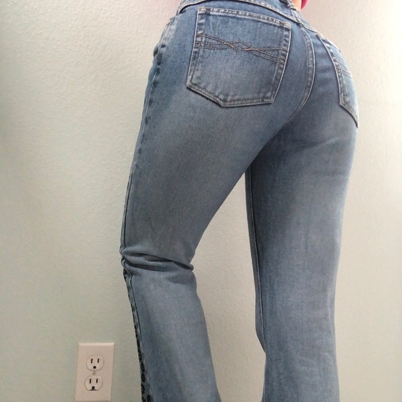 ADORABLE BOOTCUT JEANS - Picture 2 of 5